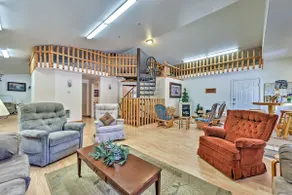 Huge Preston Cabin w/ Game Room & Mountain Views! - Image 2