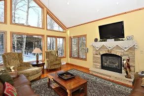 Schussboomer`s Retreat - Image 3