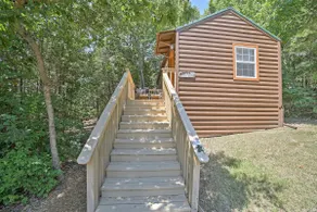 4 Mi to Museums: Cozy Branson Cabin - Image 3