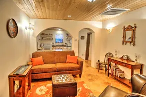 Charming Couples Casita, Walk to Old Mesilla Plaza - Image 4