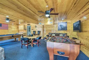 Cozy Ruidoso Cabin w/ Hot Tub & Game Room! - Image 4
