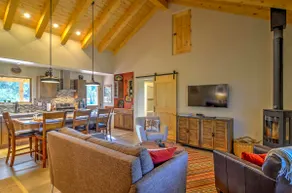 Hidden Santa Fe Gem - Nestled in Tesuque Hills! - Image 3