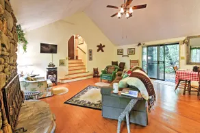 Creekside Cottage: Blue Ridge Mountain Escape! - Image 5