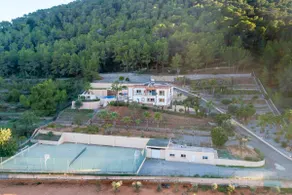 Large Villa near Ibiza Town Sleeps 20/22 - Image 4