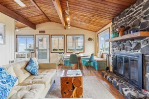 Little Caper - Newly Renovated! - Image 2