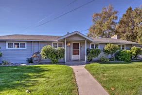 Waterfront Manson Cabin en Lake Chelan w / Deck! - Image 3