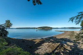 'The Nest' Gorgeous Waterfront 3BR La Conner Home - Image 2