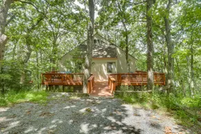 Wintergreen Home w/ Hot Tub, Deck & Mountain Views - Image 2
