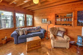 \"Art Bunkhouse\" Fredericksburg House mit Whirlpool! - Image 3