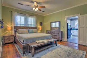 Starfish Home for 10, Fast EV Charger, and Pet Friendly - Image 4