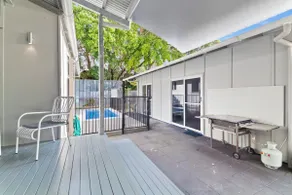 Bella on Boreen by Discover Stradbroke - Image 4