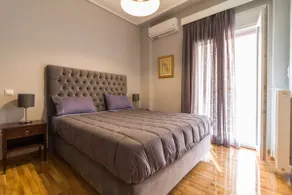 Comfortable and Spacious 2 bdr Apt - Image 4
