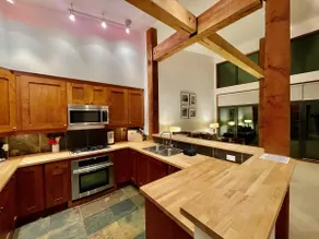 Luxurious Top Floor Villa Oceanview - 209R - Image 2