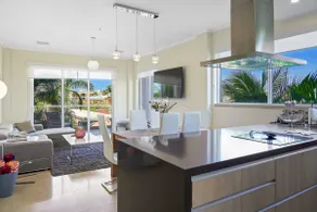 Luxury Eagle Beach Condo - 3 bdrm 2.5 bthrm - Image 2