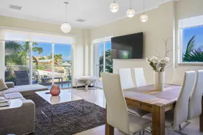 Luxury Eagle Beach Condo - 3 bdrm 2.5 bthrm - Image 3