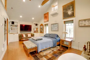 Pool Access: Pet-Friendly Pennsylvania Cabin! - Image 3