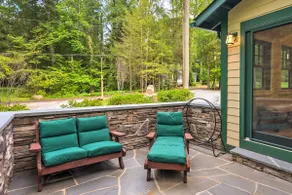 'Sugar Berry' Craftsman Home in Laughlintown - Image 2