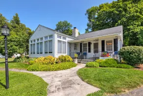 Boutique Home in Door County w/ Eagle Harbor Views - Image 2