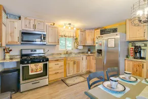 Waterfront Bull Shoals Lake Cabin w/ Deck + Views! - Image 4