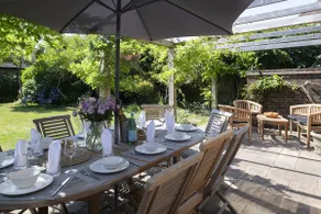 Luxury Lewes house with *stunning views* and private south facing garden - Image 3
