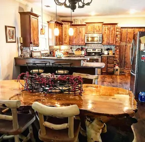 Tucker Farm Cottage on Century Farm - Image 3