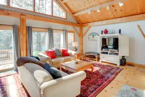 1 Mi to Mt Snow: 'Luna Stella' Home w/ Fireplace - Image 5