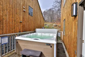 Ski-on ski-off, Private Hot Tub, Sauna & Fireplace - Image 2