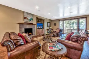 Lv12 luxury villa with hot tub, close to skiing - Image 2
