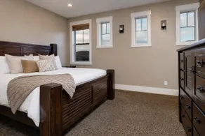 844 Park Edge - Image 5