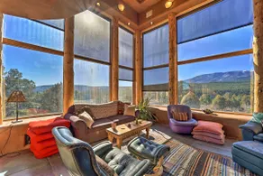 'Hawk Hill Retreat House' pittoresque sur 10 hectares avec spa - Image 4