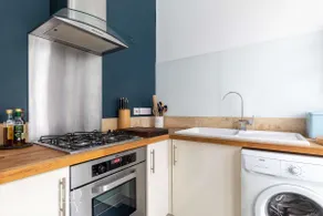 Spacious, Light-filled Central Period Apartment - Image 5