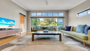 Sunshine Beach House - Image 3