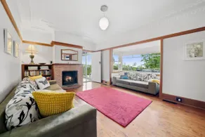 Sunrise House - Image 2