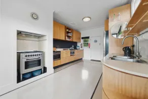 Sunrise House - Image 5