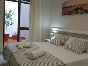 Apartment between Patios Valladares - Image 4