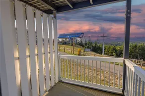 ML 142: Modern summer retreat with lift views! - Image 4