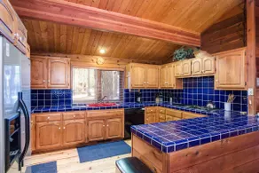(41A) Cedar Chalet at The Redwoods In Yosemite - Image 3