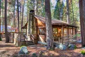 Creekside Cabin - Image 2