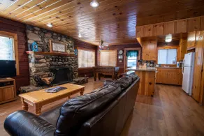 Howard's Retreat - Image 5