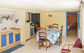 1 Bedroom Beautiful Apartment In Muzillac - Image 5