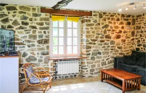 Beautiful apartment located on the 1st floor of the Moulin Cavigny, with a beautiful view over the c - Image 3