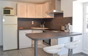 Beautiful apartment located on the 1st floor of the Moulin Cavigny, with a beautiful view over the c - Image 2