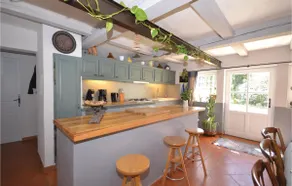 Cozy Home In St Quentin La Poterie - Image 5