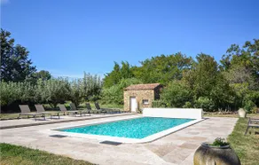 Cozy Home In St Quentin La Poterie - Image 3