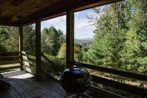 Tim`s Cabin | 1 BR Cabin w/ View of Mountains - Image 4