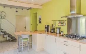 Beautiful Home In Montreuil Bellay - Image 5