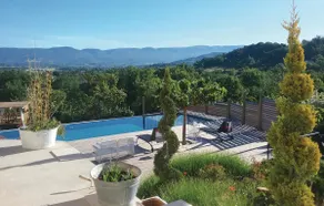Impresionante casa de 2 dormitorios en. - Image 2