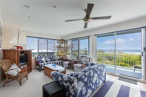 Ein Zuhause in der Ferne mit atemberaubendem Meerblick - Unit 12, 60 Peregian Esplanade - Image 4
