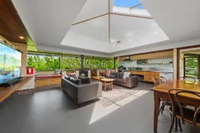 Summer House - Image 5