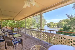 Lakefront Cottage w/ Private Hot Tub! - Image 2